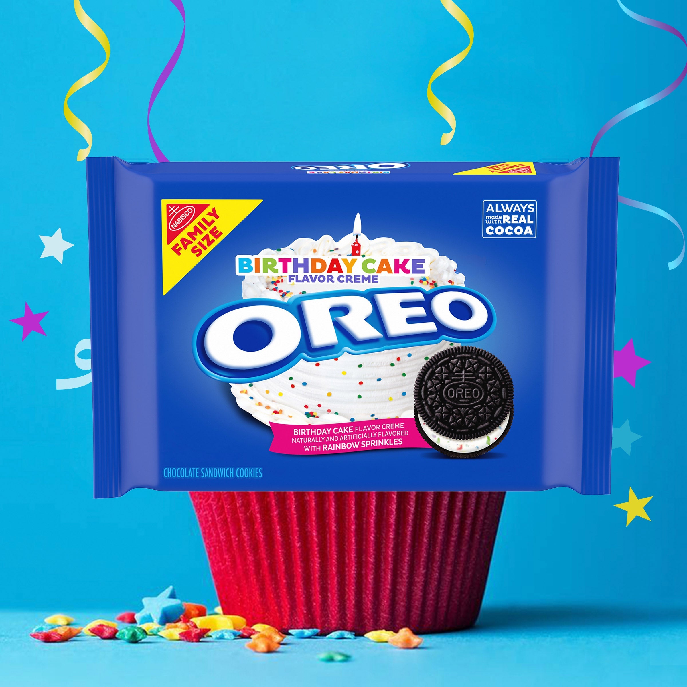 Birthday Cake Creme Chocolate Sandwich Cookies, Family Size S8